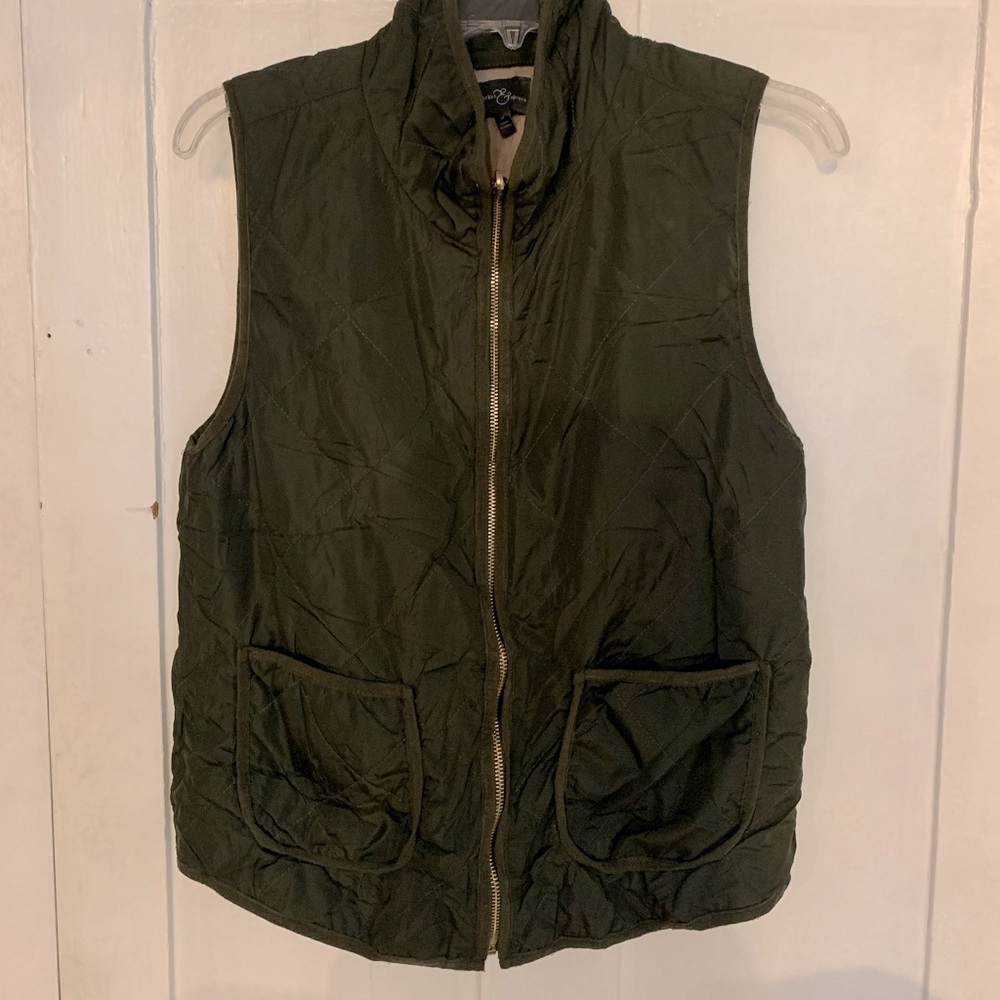 Medium Vest